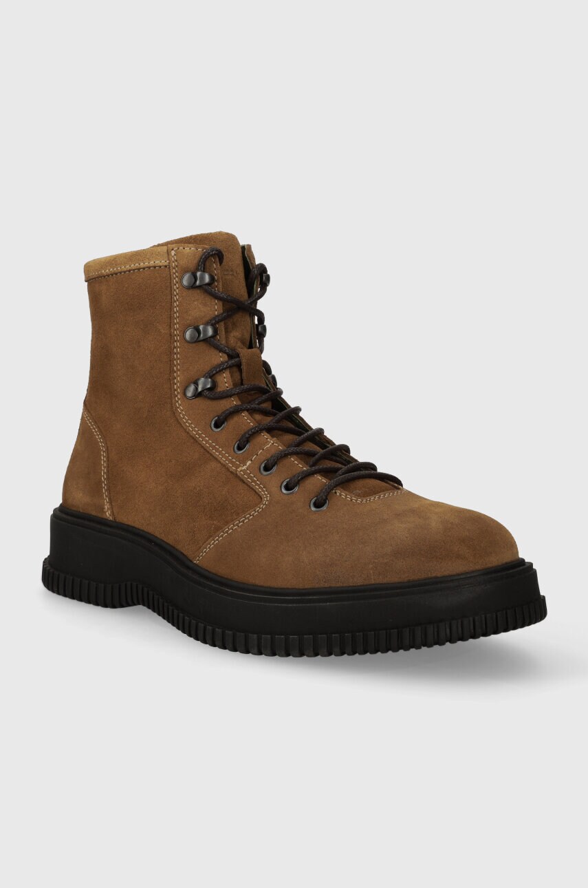 Замшеві кросівки Tommy Hilfiger TH EVERYDAY CLASS W SUEDE HOOKS чоловічі колір коричневий FM0FM04762