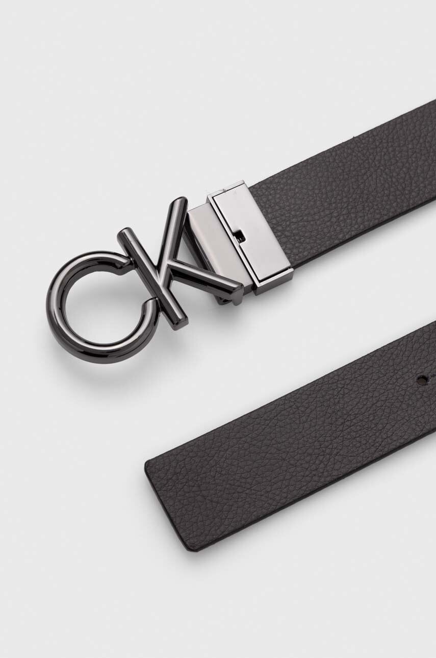 Купити Двосторонній шкіряний ремінь Calvin Klein чоловічий колір чорний – головне зображення
