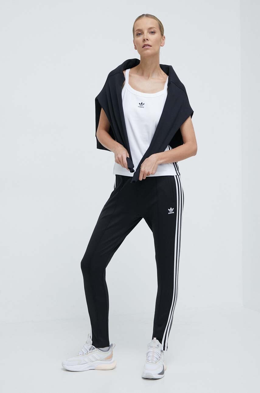 Спортивні штани adidas Originals SST Classic TP колір чорний з аплікацією IK6600