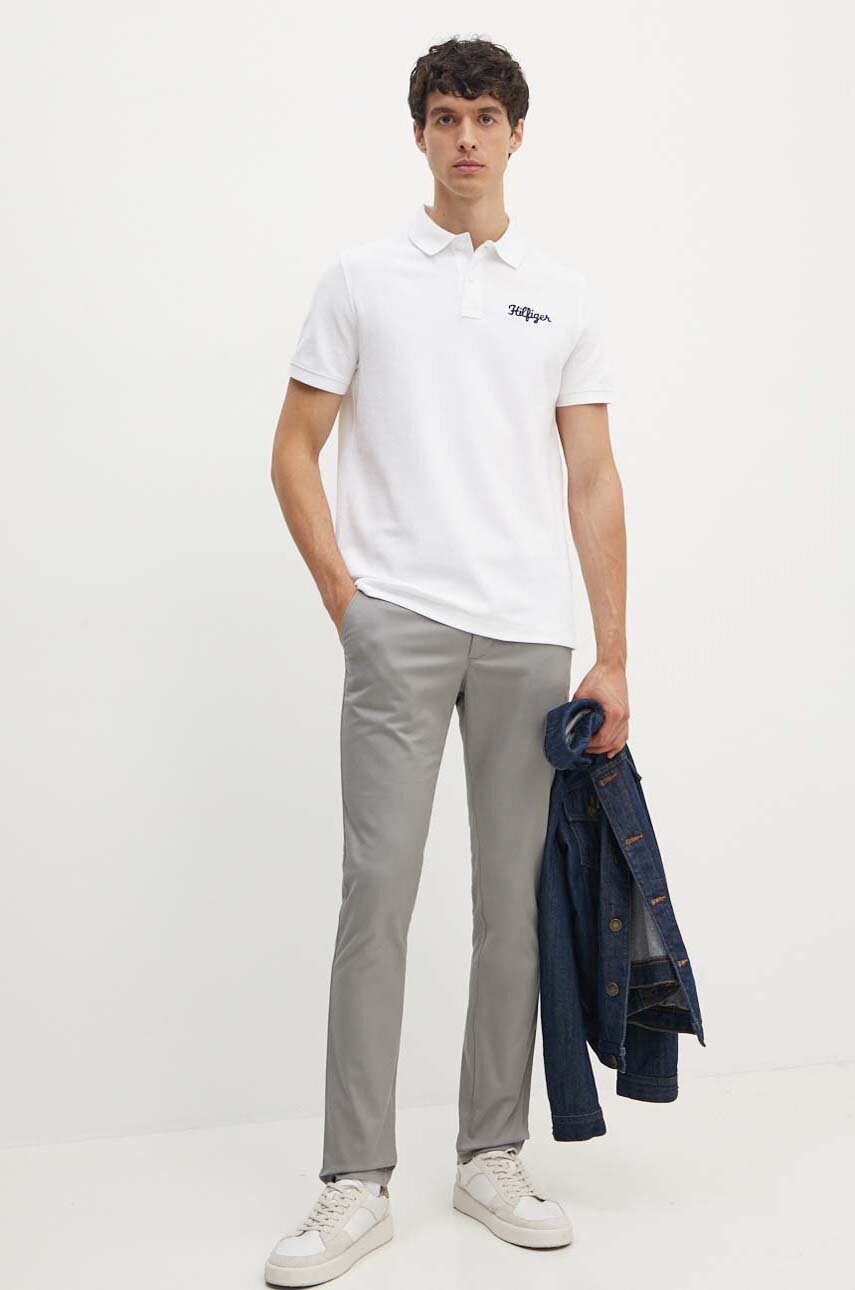 Штани Tommy Hilfiger чоловічі колір бежевий облягаючі MW0MW26619