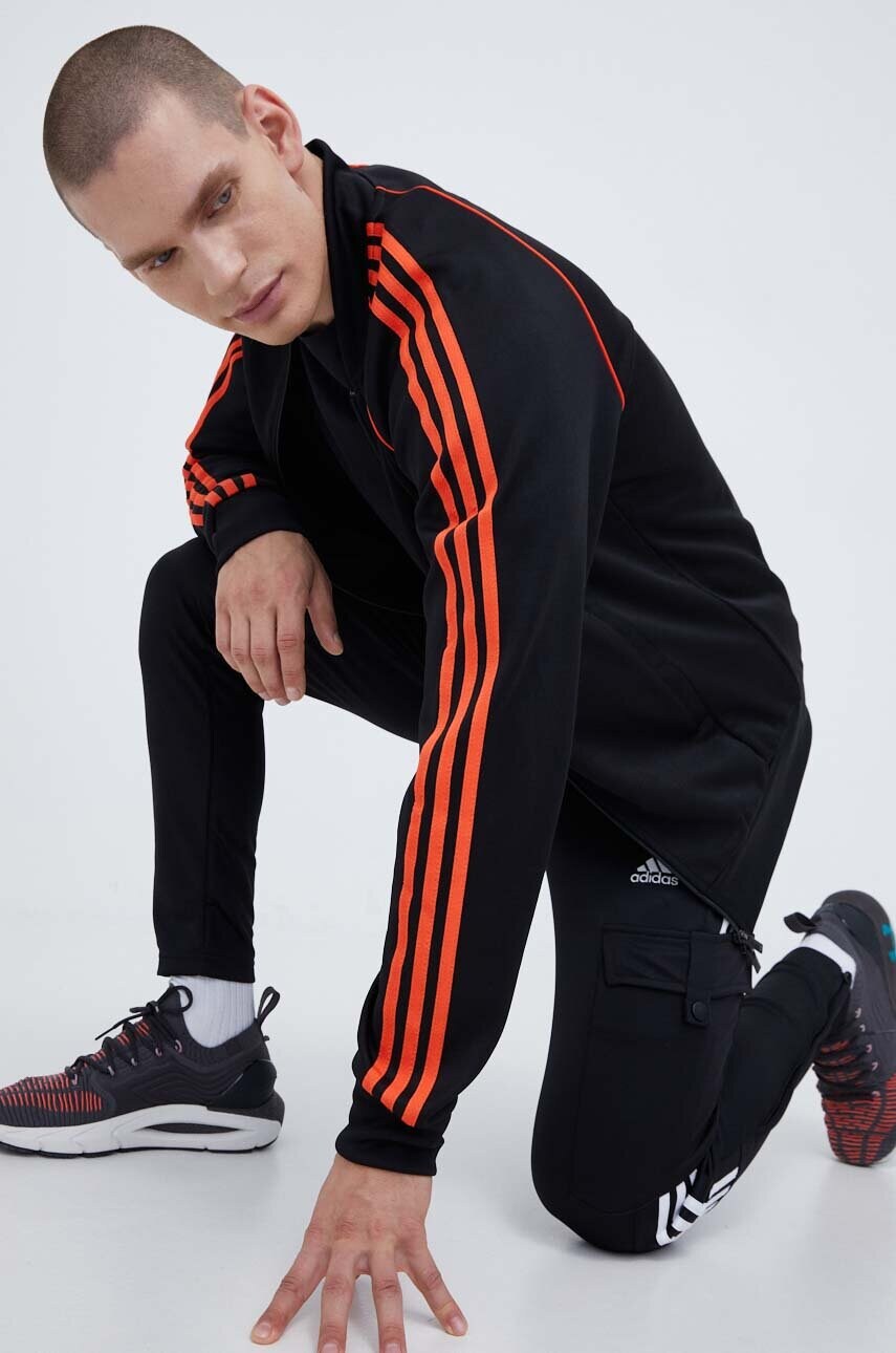 Спортивні штани adidas колір чорний з аплікацією