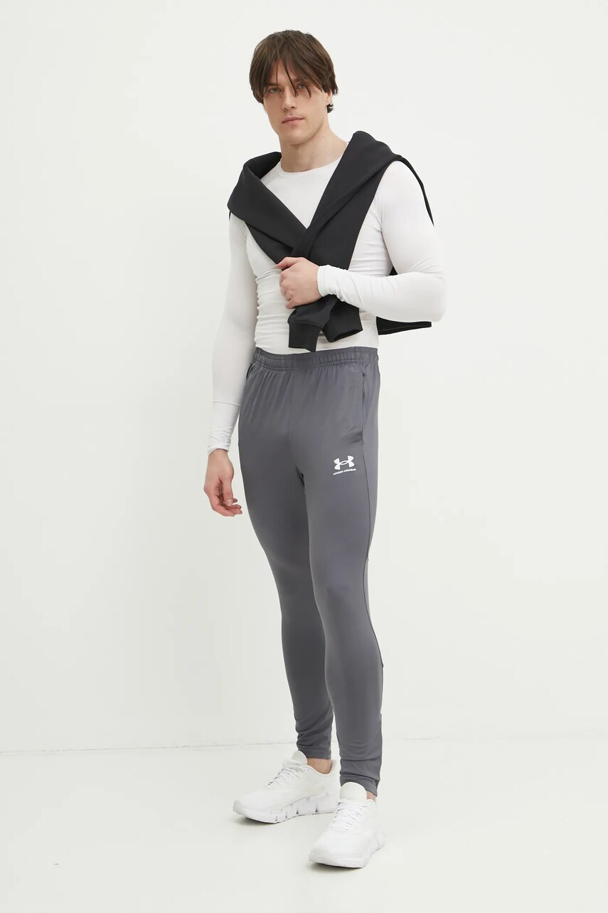 Штани для тренувань Under Armour Challenger колір чорний однотонні 1379587