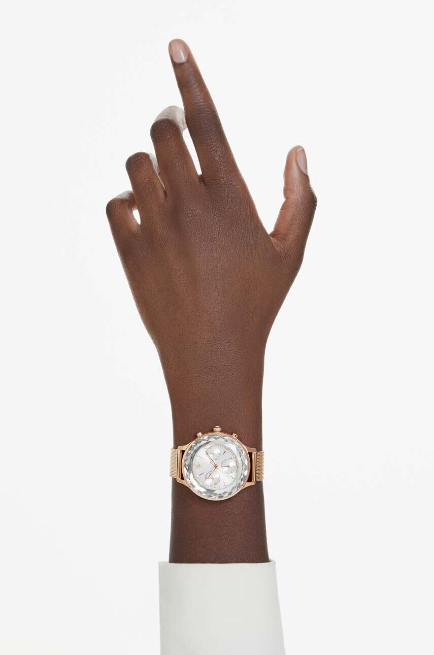 Годинник Swarovski NOVA CHRONO жіночий колір золотий 5677506