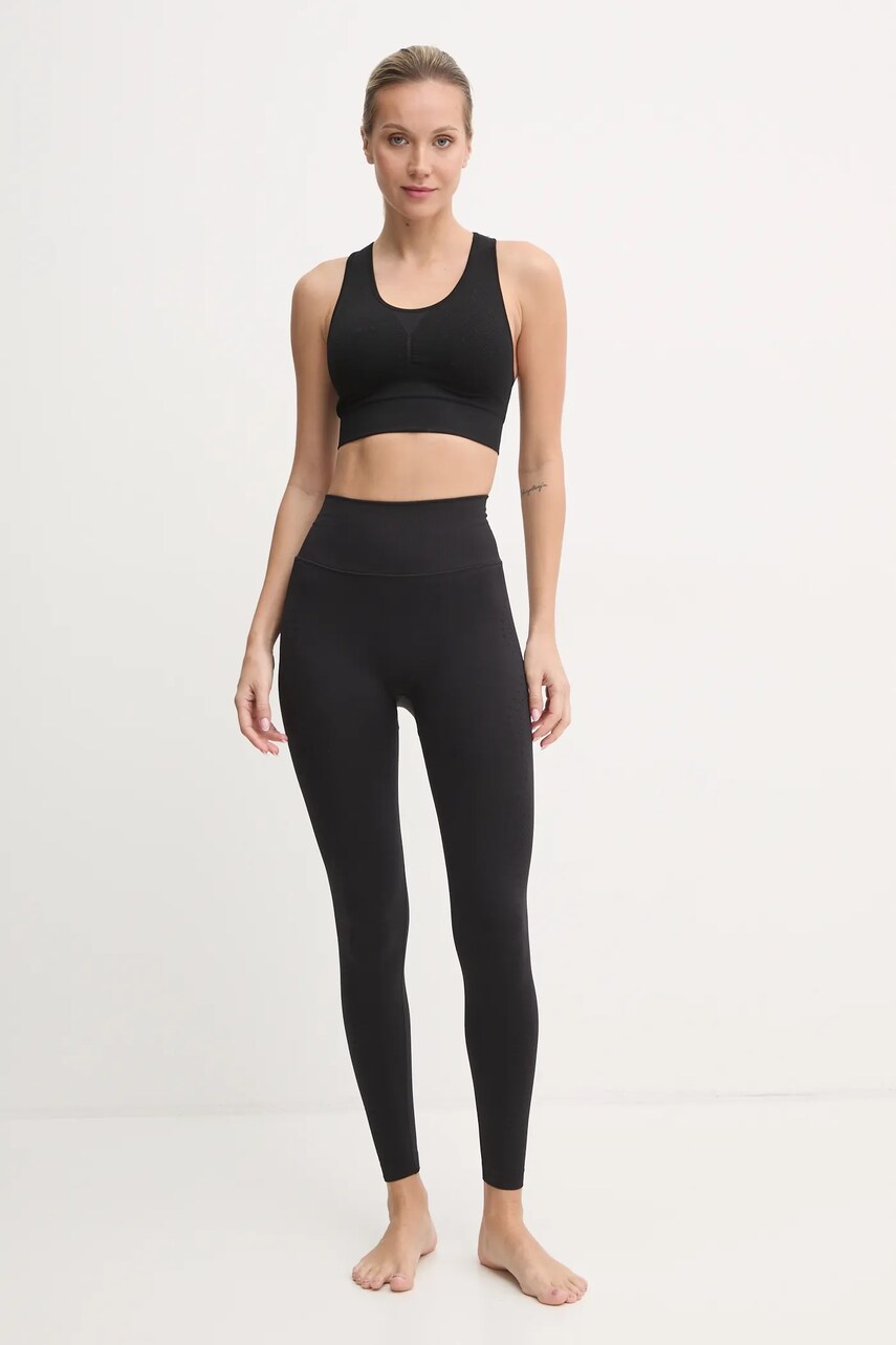 Бюстгальтер для йоги Casall Seamless Soft колір чорний однотонний 24191