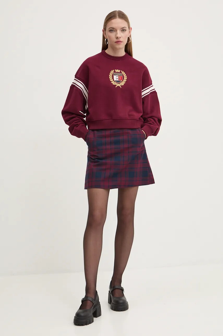 Бавовняна кофта Tommy Jeans жіноча колір бордовий з аплікацією DW0DW18772
