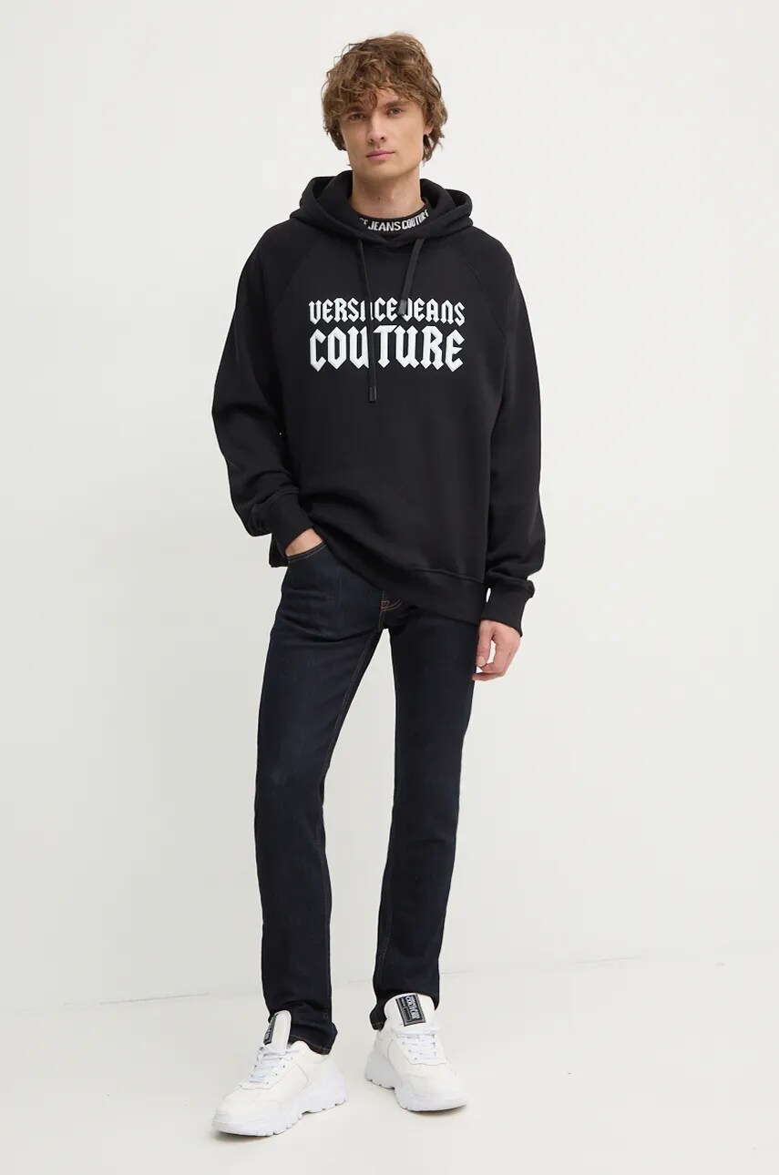 Бавовняна кофта Versace Jeans Couture чоловіча колір чорний з капюшоном з принтом 77GAIL02 CF02L