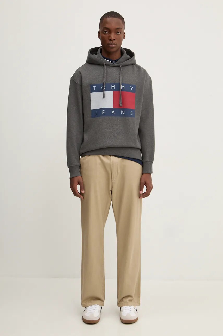 Кофта Tommy Jeans чоловіча колір сірий з капюшоном з принтом DM0DM20591