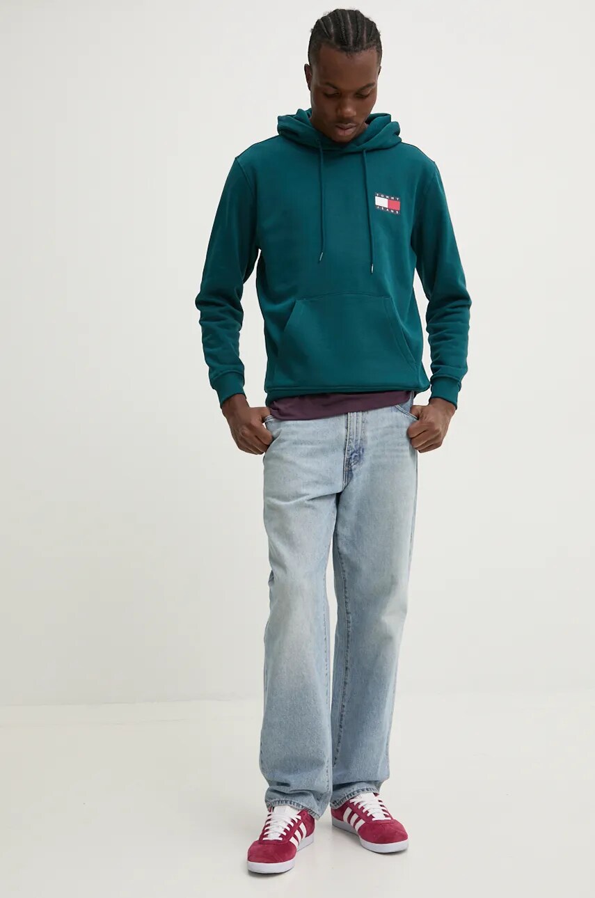 Кофта Tommy Jeans чоловіча колір зелений з капюшоном з принтом DM0DM20738
