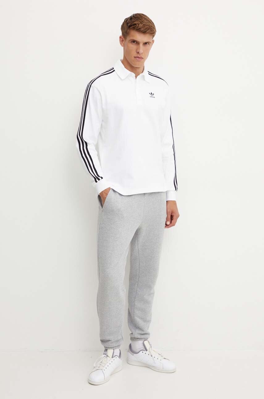 Бавовняний лонгслів adidas Originals колір білий візерунок IZ2459