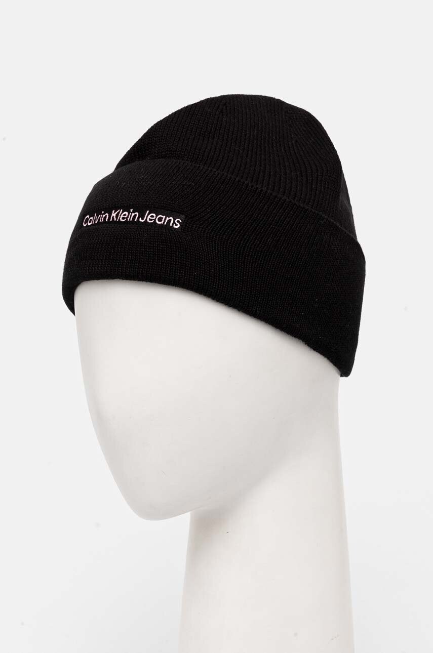 Шапка Calvin Klein Jeans колір чорний з тонкого трикотажу K60K612651
