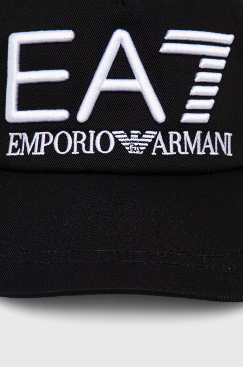 Бавовняна бейсболка EA7 Emporio Armani колір чорний з аплікацією CC980.245091