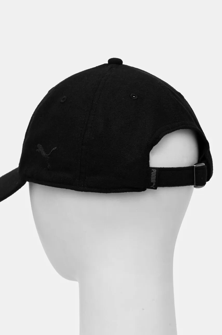Кепка Puma Classics Graphic Dad Cap колір чорний з аплікацією 025490