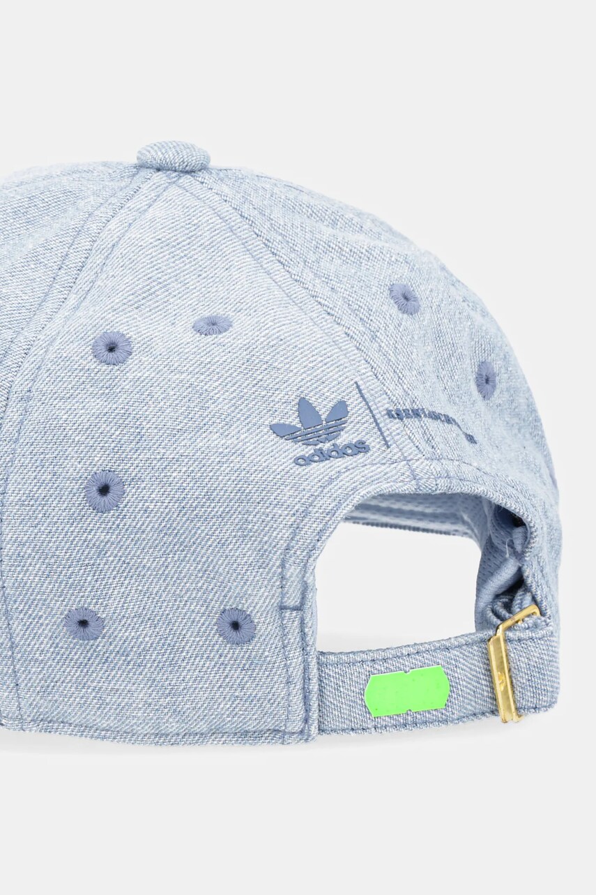 Кепка adidas Originals з аплікацією IX7453