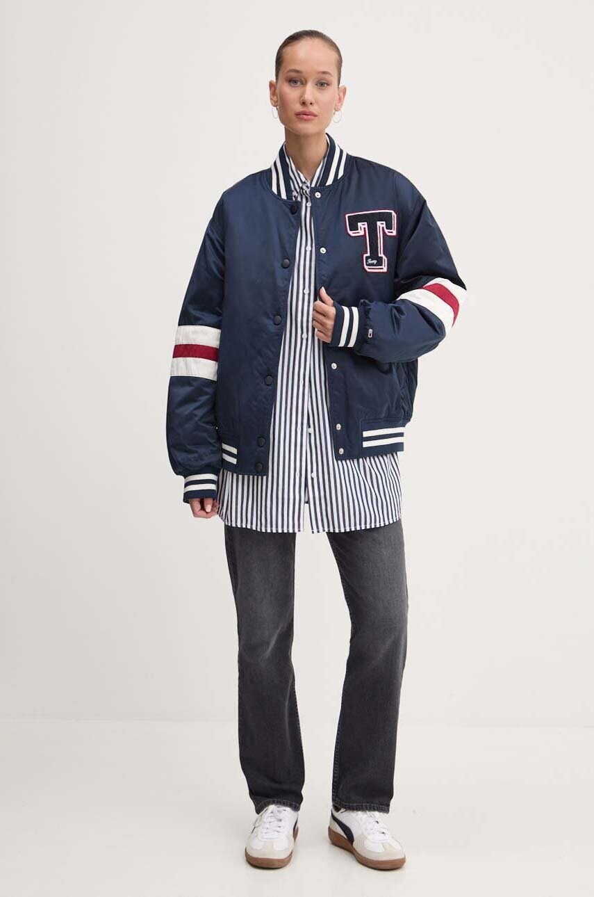 Бавовняна сорочка Tommy Jeans жіноча колір синій relaxed класичний комір DW0DW19236