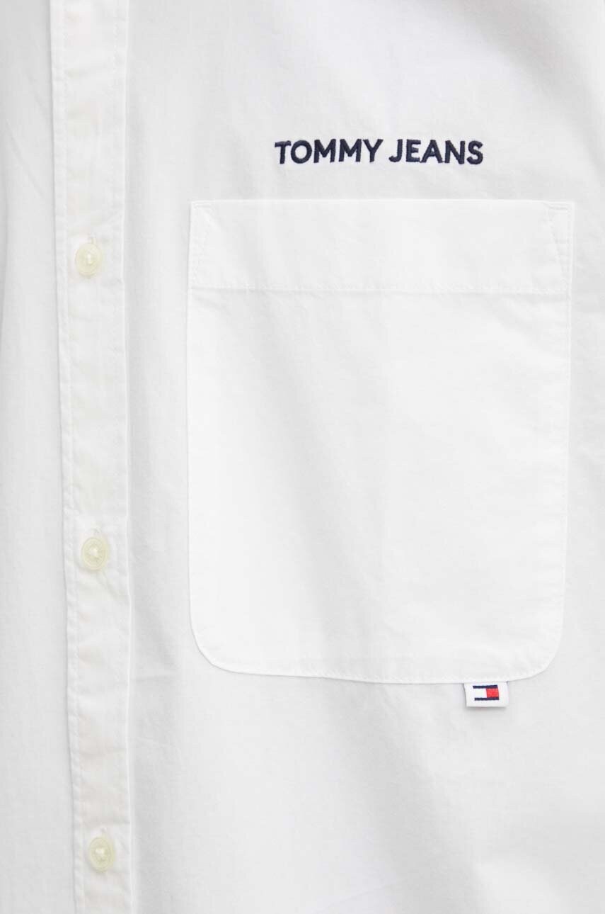 Бавовняна сорочка Tommy Jeans чоловіча колір білий relaxed класичний комір DM0DM19525