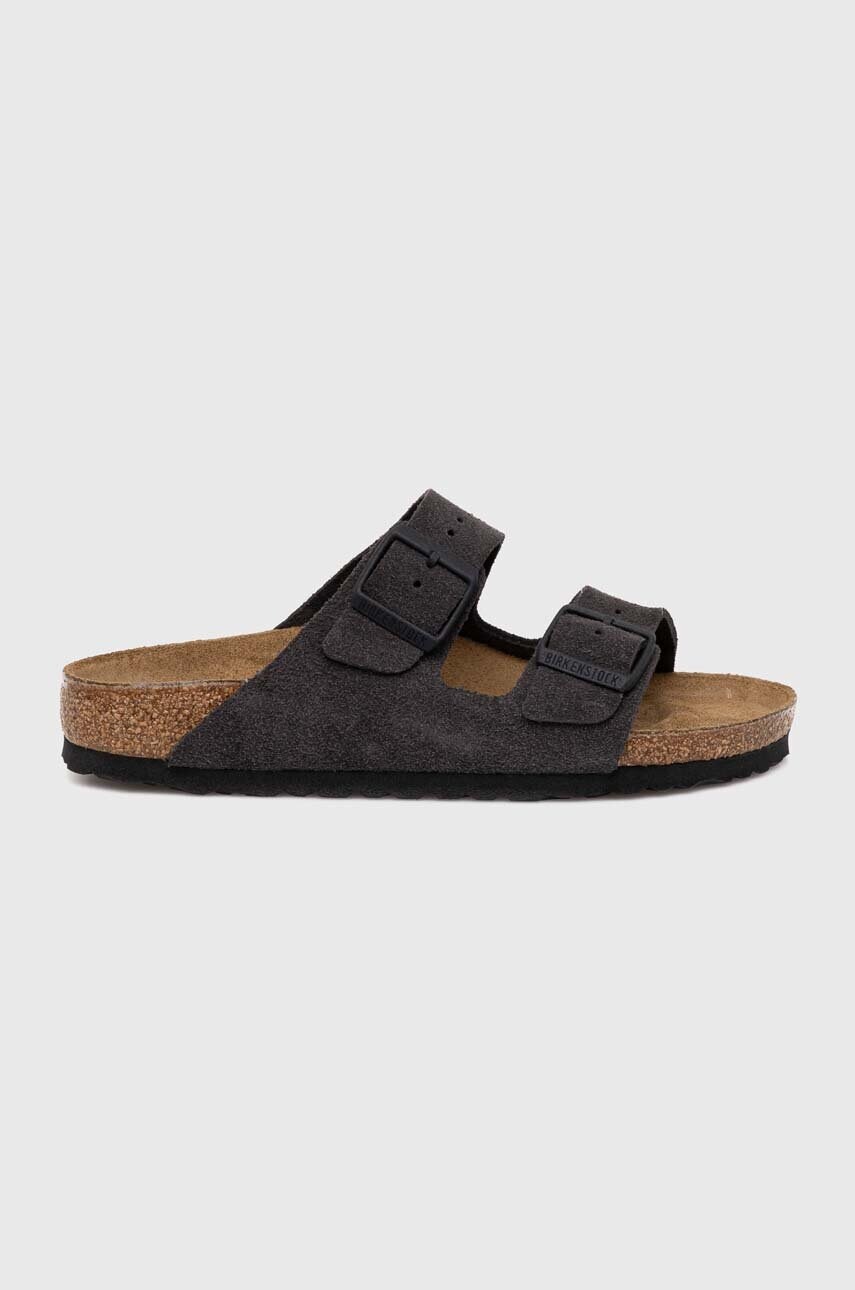 Купити Замшеві шльопанці Birkenstock Arizona жіночі колір сірий 1028592 – головне зображення