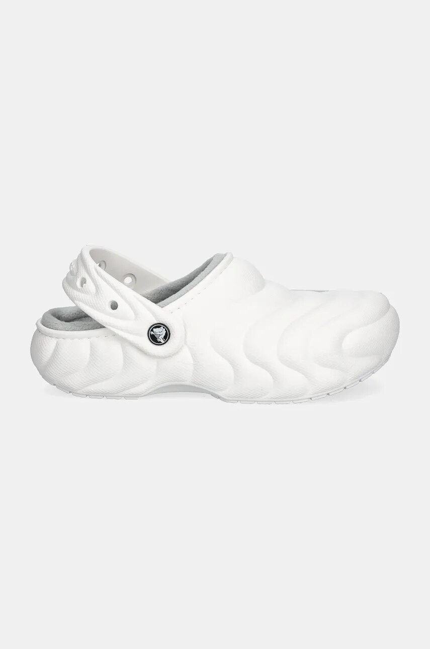 Шльопанці Crocs Classic Lined Overpuff Clog жіночі колір білий 210059