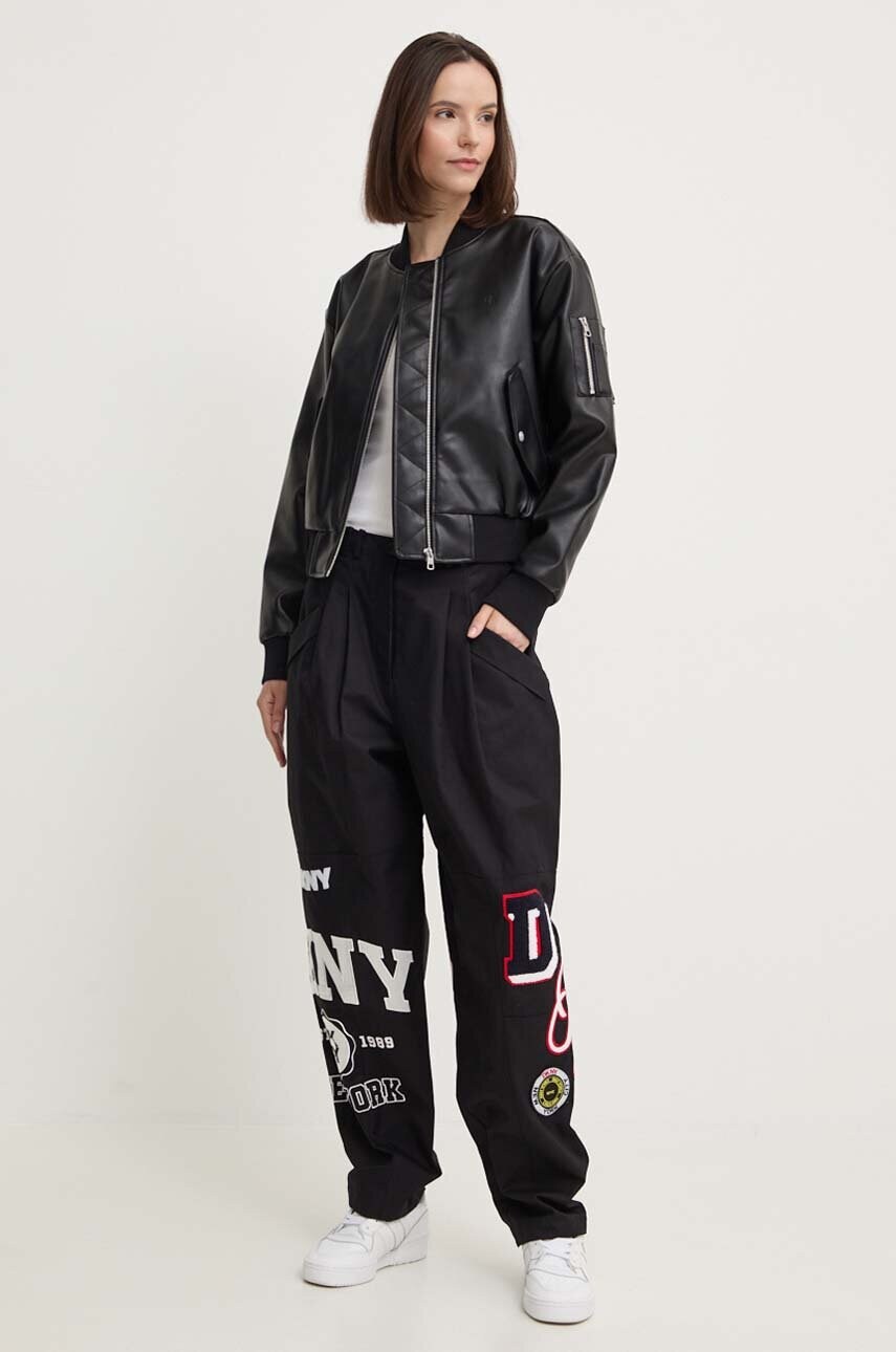 Куртка-бомбер Calvin Klein Jeans жіноча колір чорний перехідна oversize J20J223546