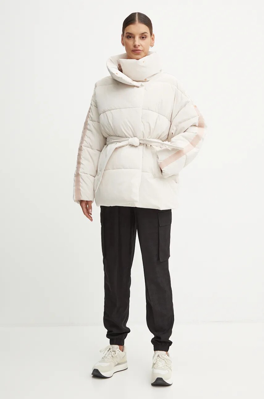 Куртка EA7 Emporio Armani жіноча колір бежевий зимова TNDMZ.6DTK02