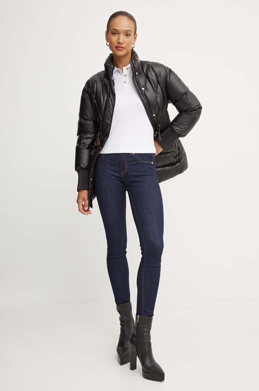 Пухова куртка Versace Jeans Couture жіноча колір чорний зимова 77HAUD15 CQ06D