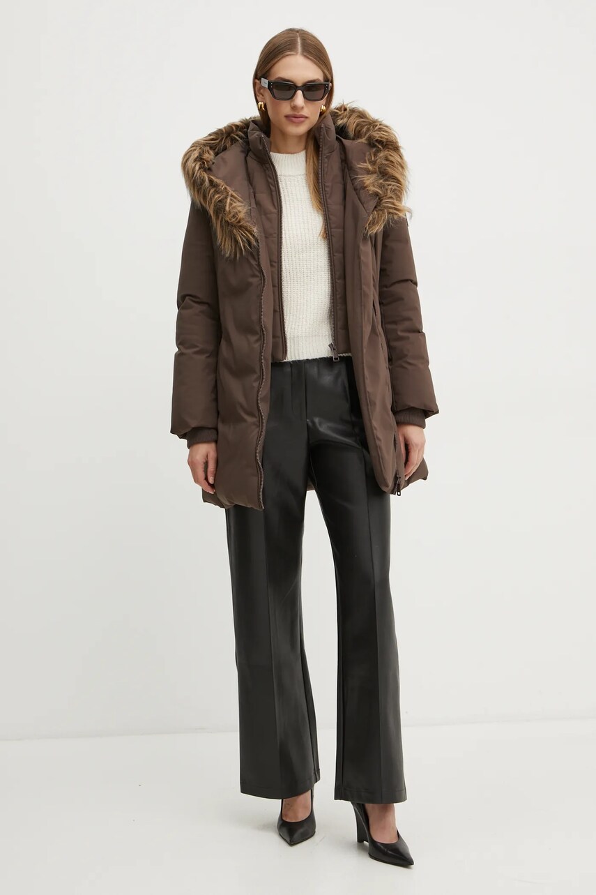 Куртка Guess SYLVIE жіноча колір коричневий зимова W4BL59 WG7X2