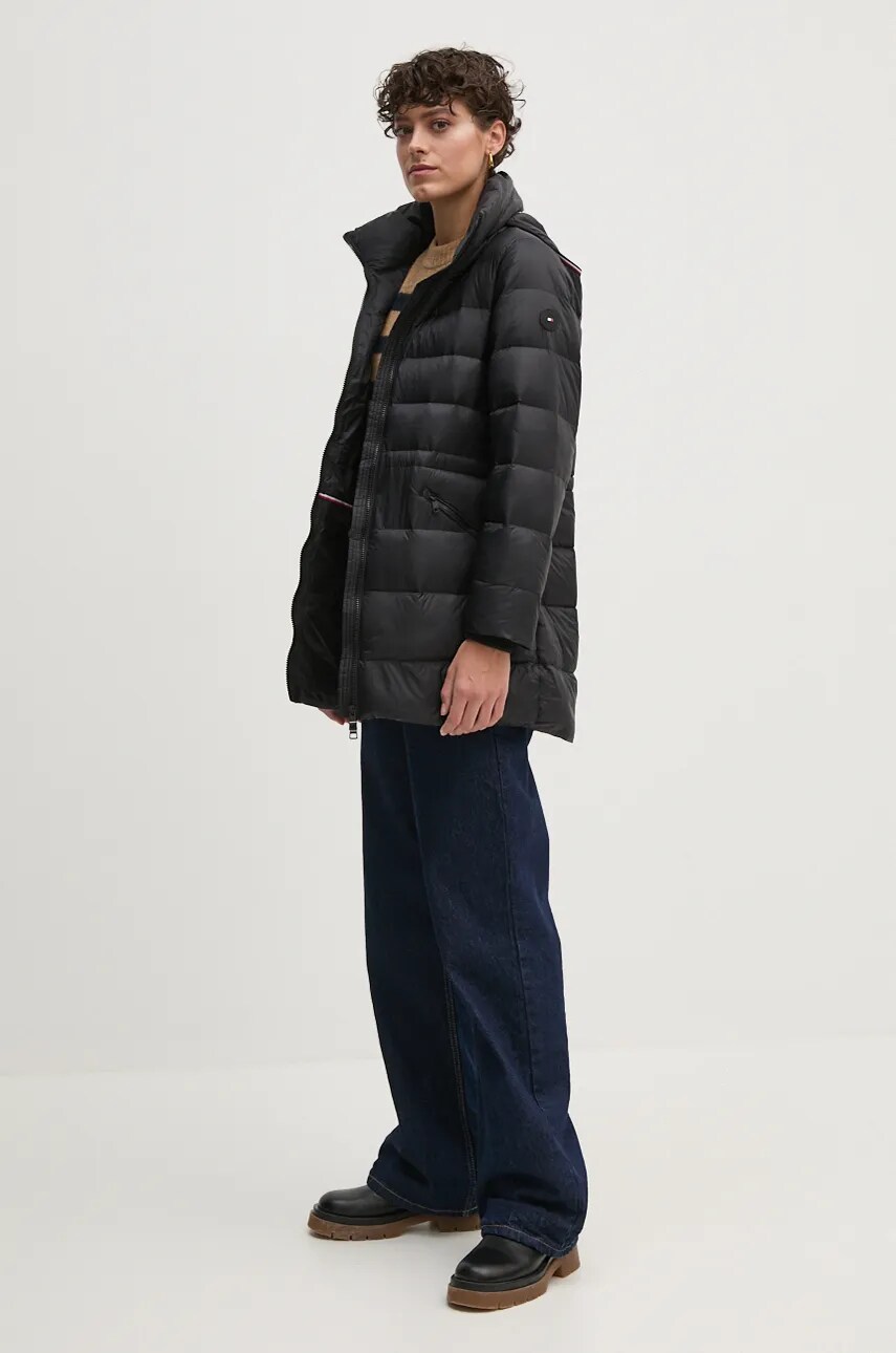Пухова куртка Tommy Hilfiger жіноча колір чорний зимова WW0WW43119