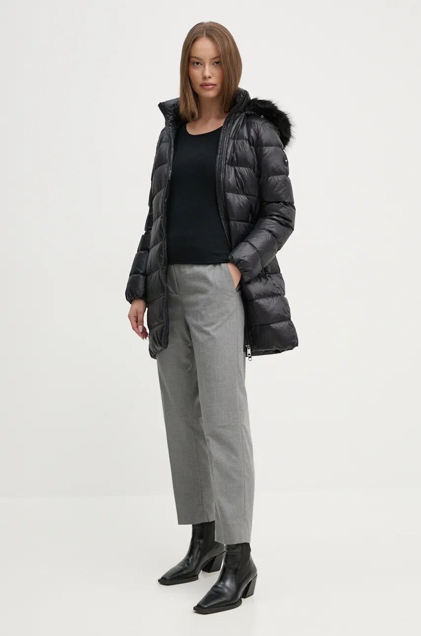 Пухова куртка Tommy Hilfiger жіноча колір чорний зимова WW0WW43122