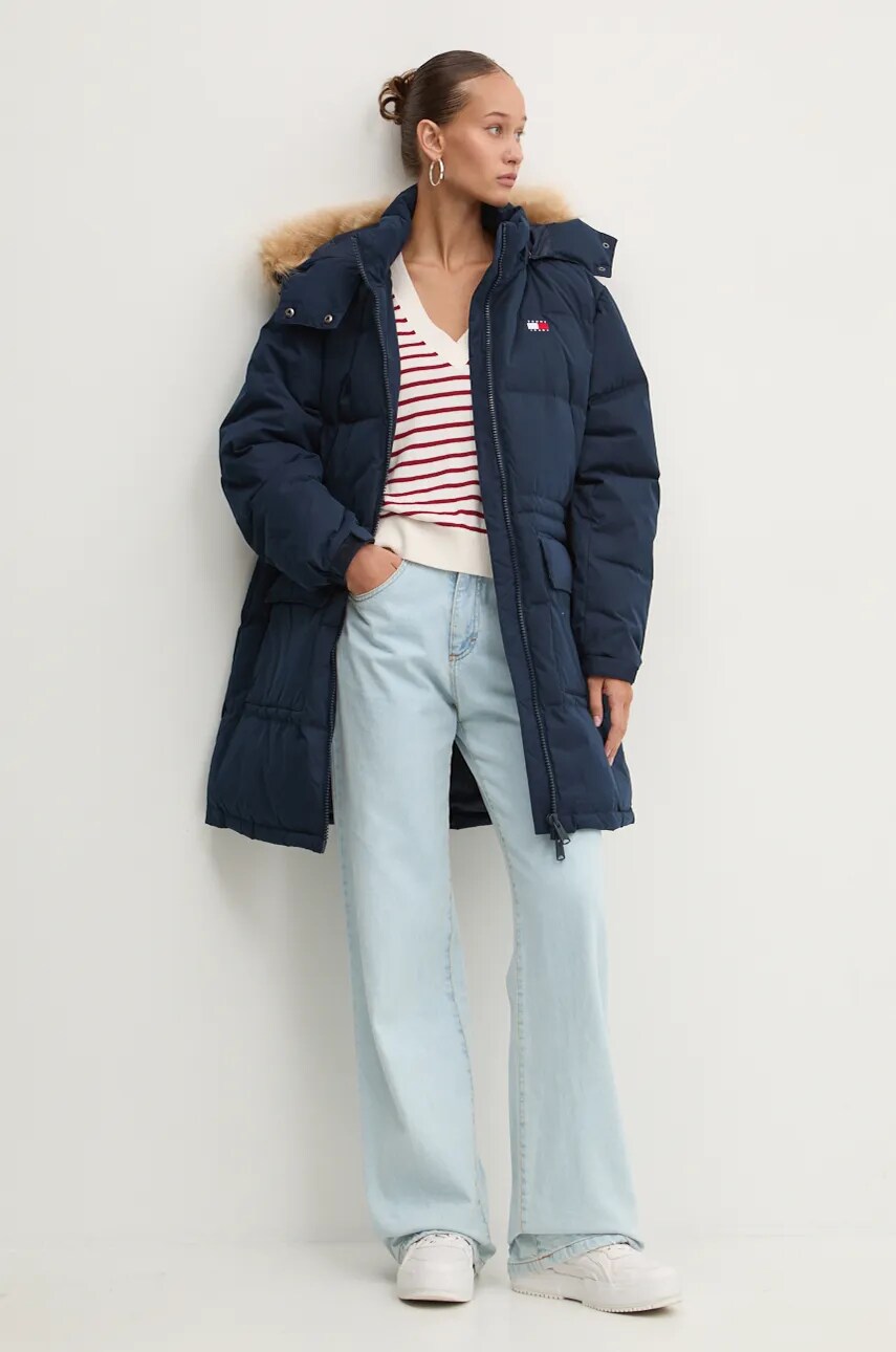 Пухова куртка Tommy Jeans жіноча колір синій зимова DW0DW18821