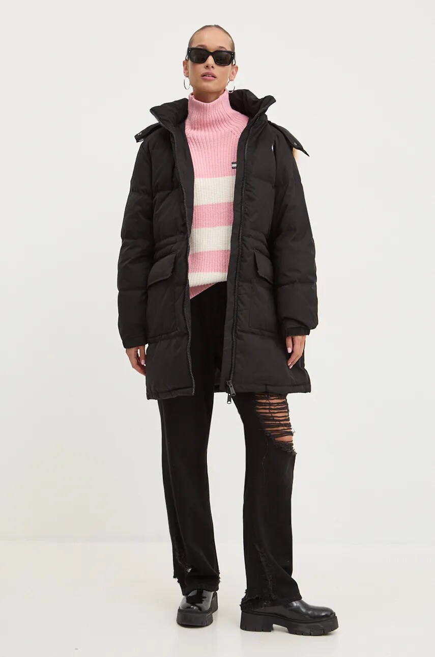 Пухова куртка Tommy Jeans жіноча колір чорний зимова DW0DW18821