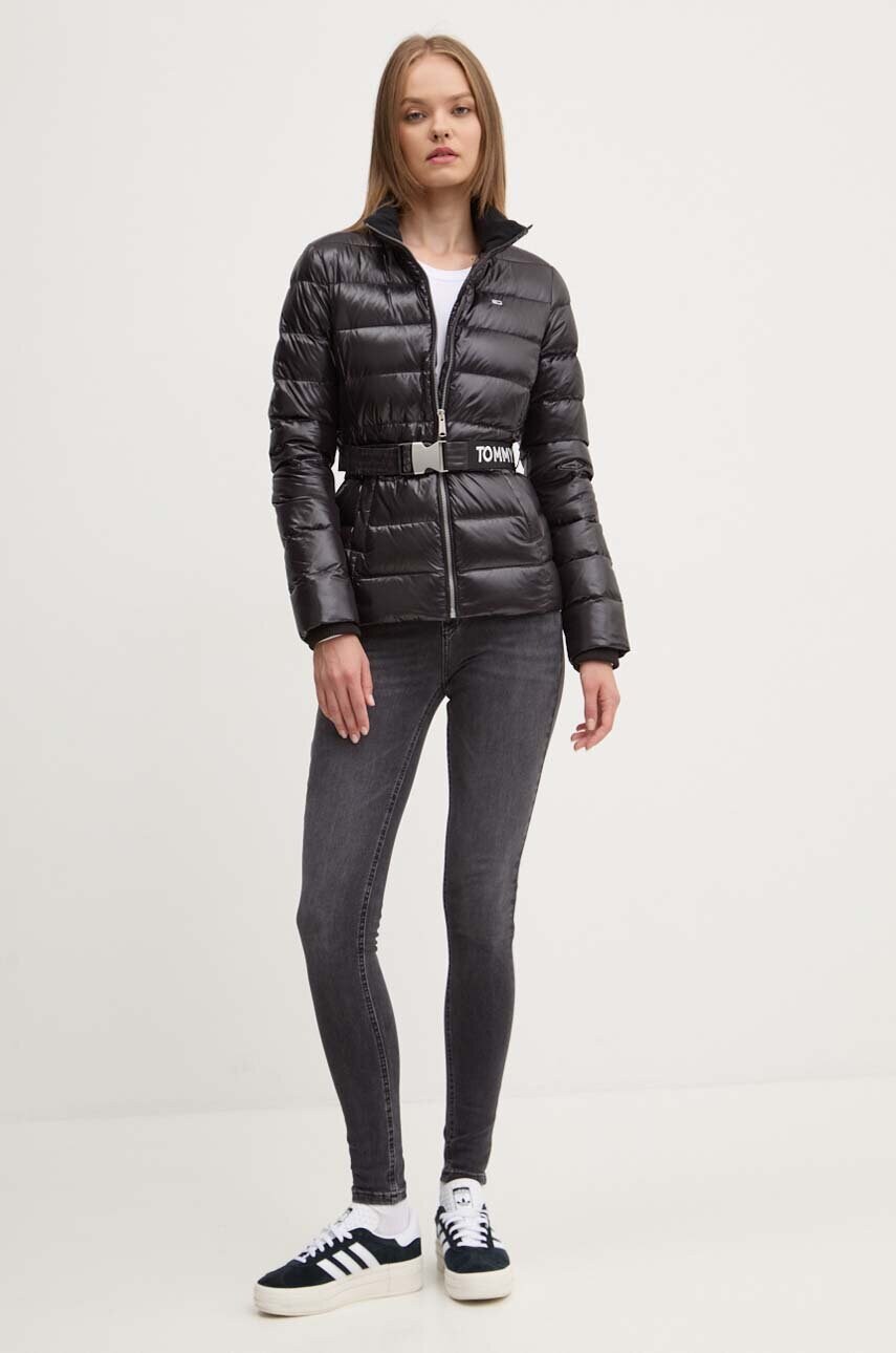 Пухова куртка Tommy Jeans жіноча колір чорний зимова DW0DW18826