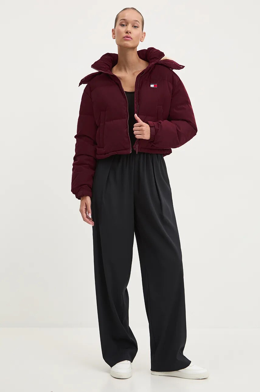 Куртка Tommy Jeans жіноча колір бордовий зимова DW0DW19687