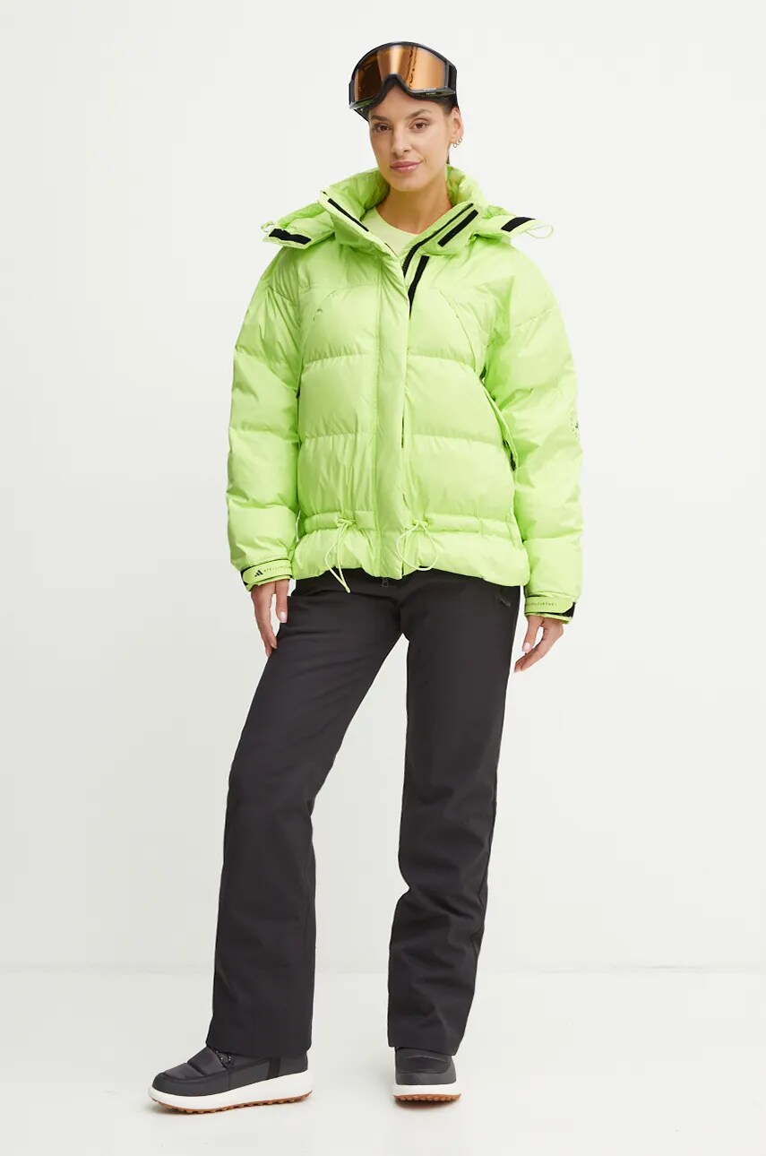 Куртка adidas by Stella McCartney жіноча колір зелений зимова IW3845