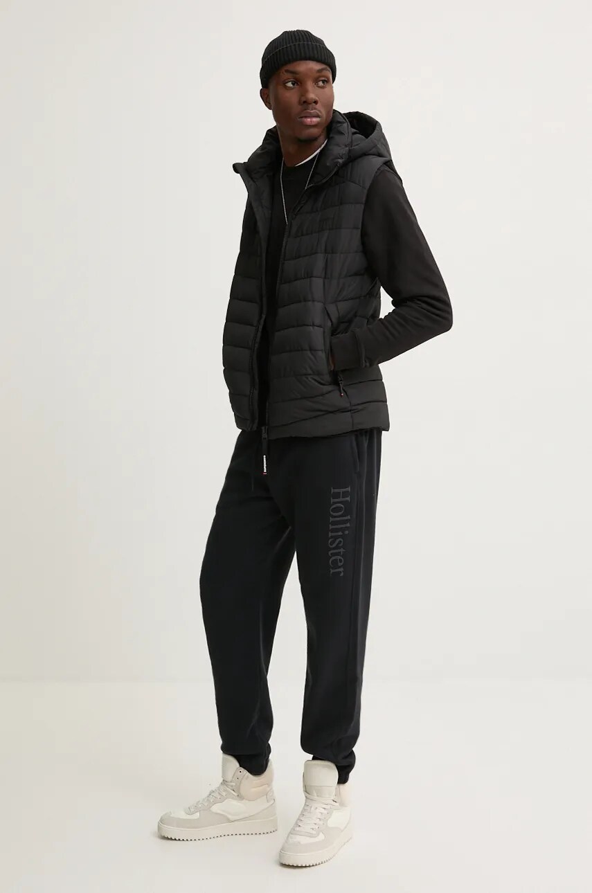 Безрукавка Superdry чоловіча колір чорний перехідна M5011896A-02A