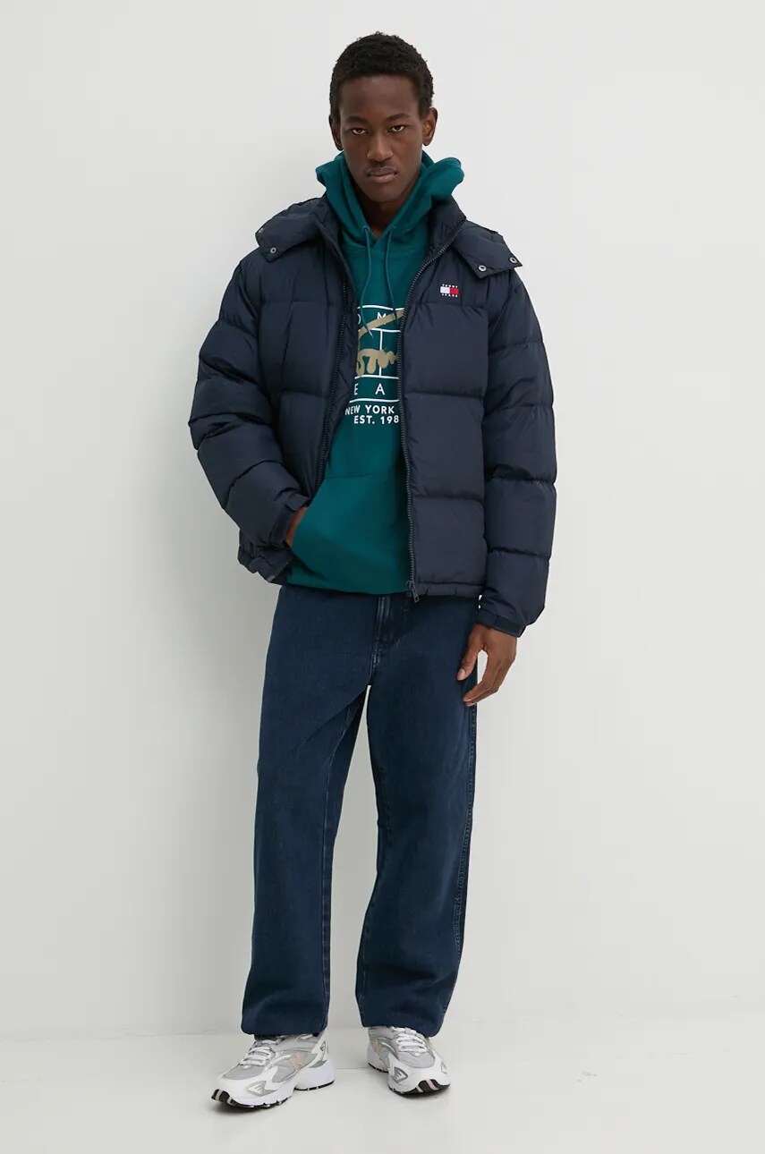 Пухова куртка Tommy Jeans чоловіча колір синій зимова DM0DM19537