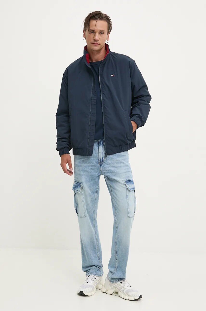 Куртка Tommy Jeans чоловіча колір синій перехідна oversize DM0DM19661