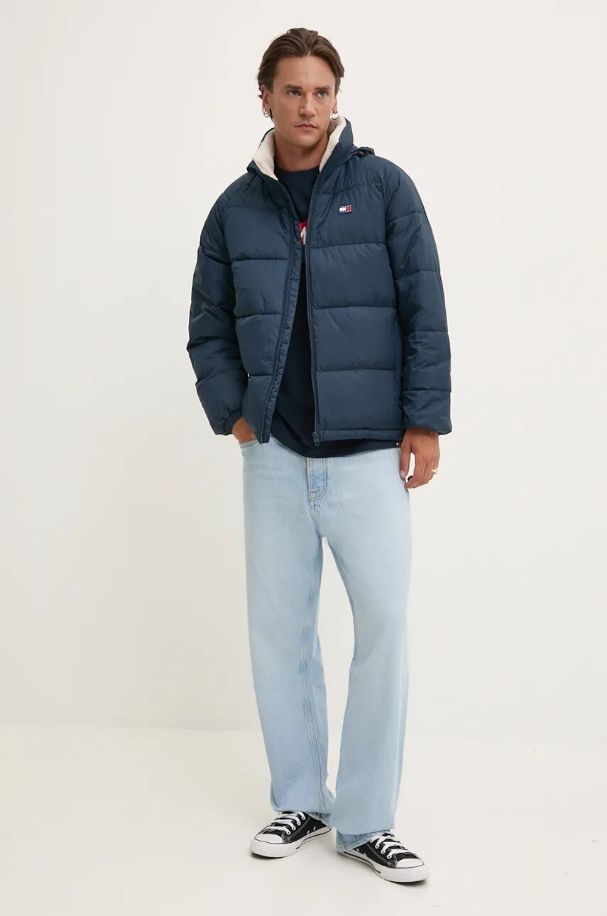 Куртка Tommy Jeans чоловіча колір синій зимова DM0DM20003