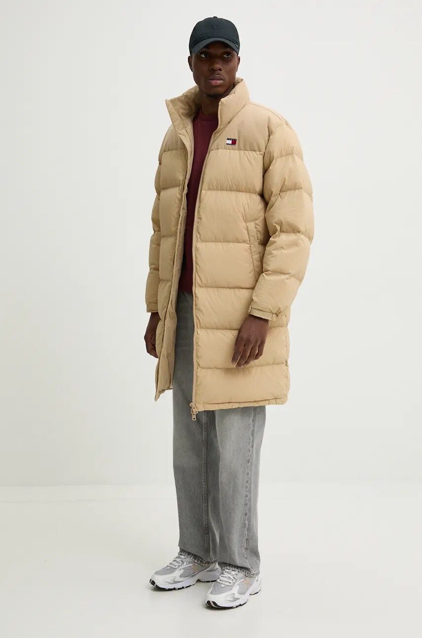 Пухова куртка Tommy Jeans чоловіча колір бежевий зимова DM0DM20605