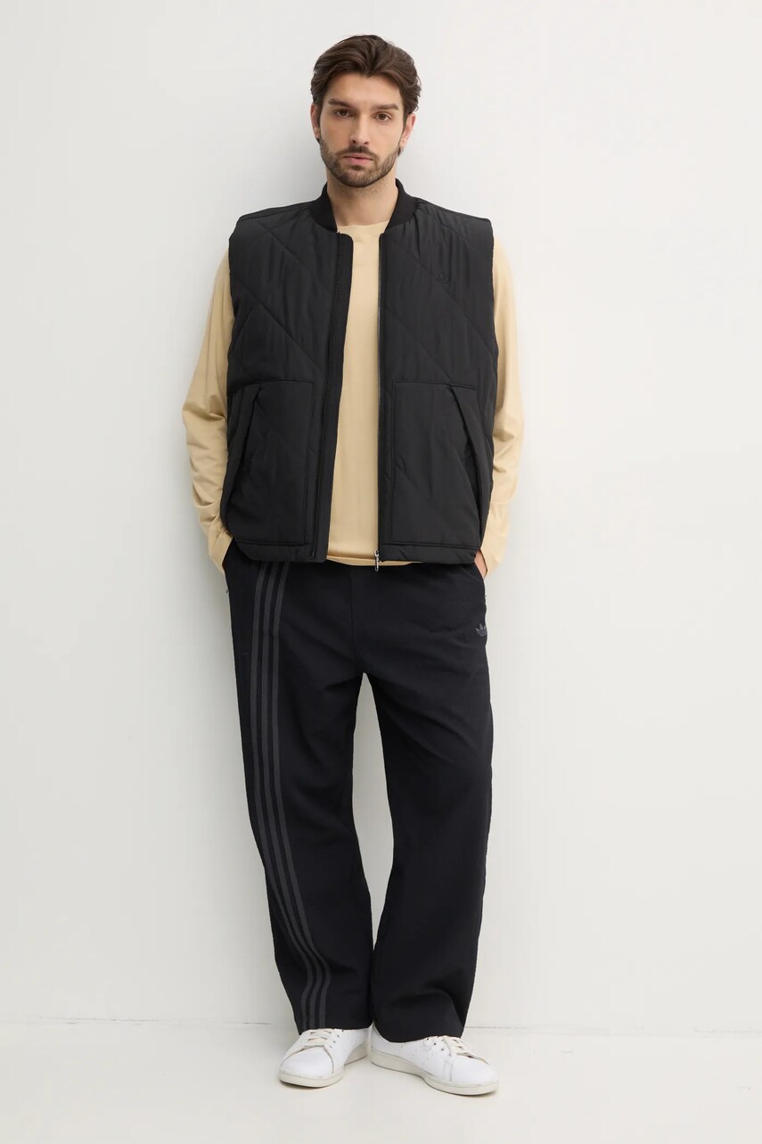 Безрукавка adidas Originals чоловіча колір чорний перехідна IW0992