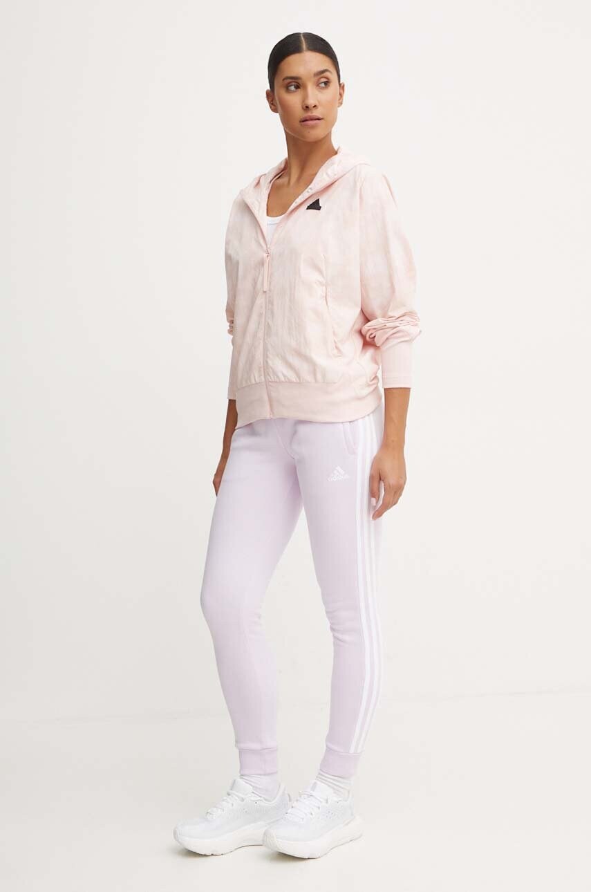 Спортивні штани adidas Essentials колір фіолетовий з аплікацією JG1298
