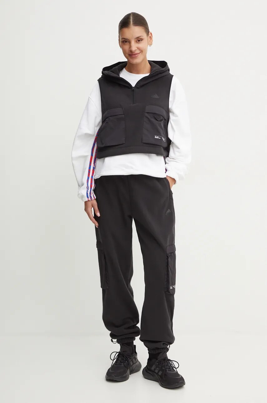 Спортивні штани adidas City Escape колір чорний однотонні IV7522