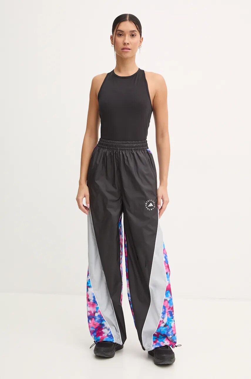 Штани adidas by Stella McCartney жіночі колір чорний візерунок IW9849