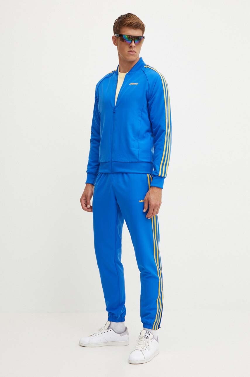 Спортивні штани adidas Originals з аплікацією IW3234