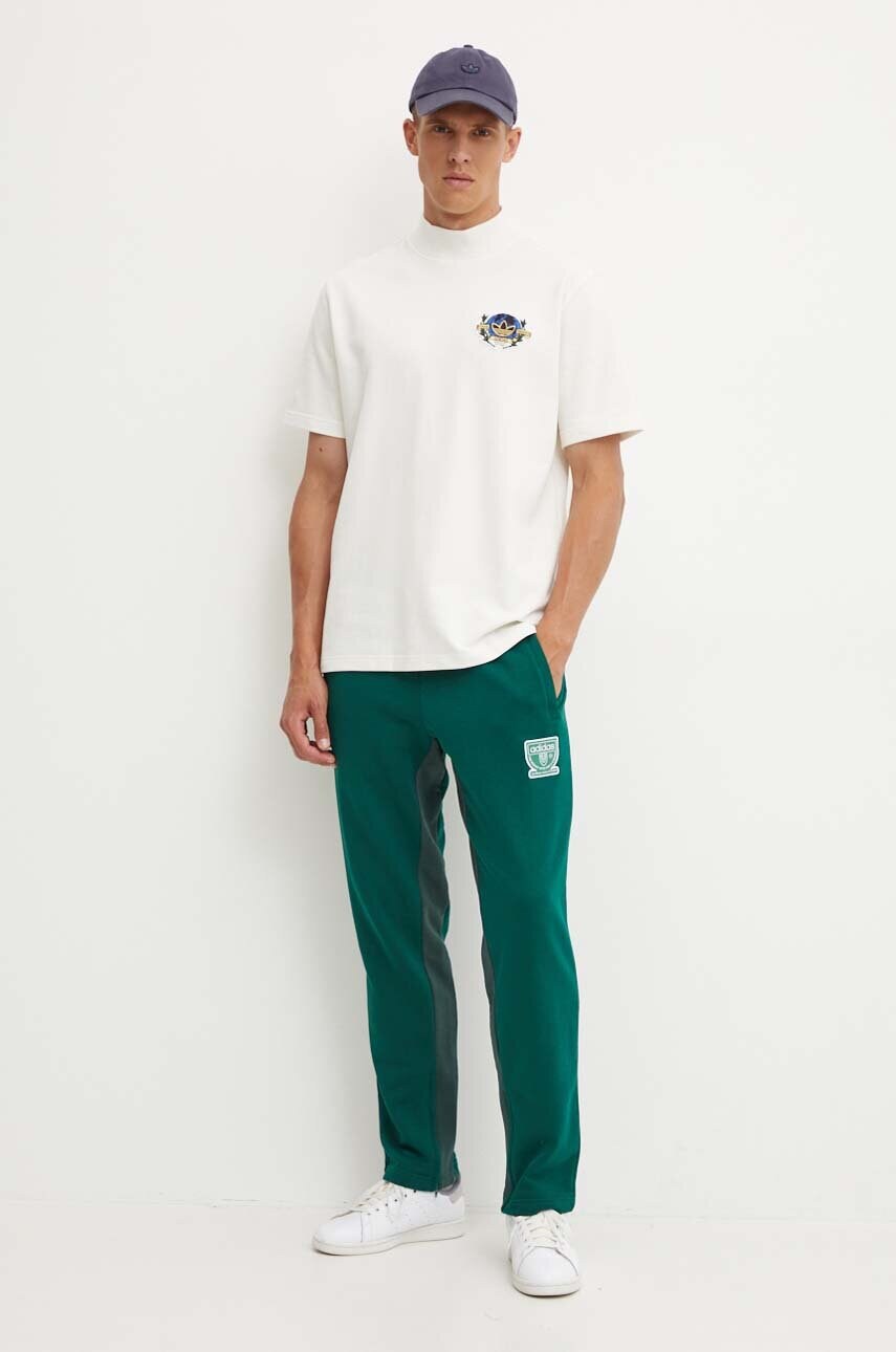 Спортивні штани adidas Originals колір зелений з аплікацією IX9632