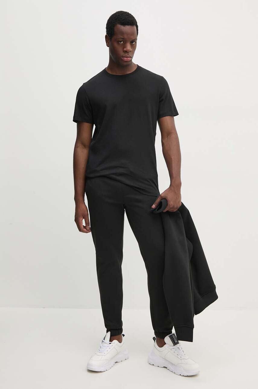 Спортивні штани Calvin Klein Jeans колір чорний з аплікацією J30J326175