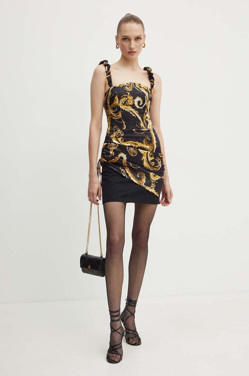 Сукня Versace Jeans Couture колір чорний mini пряма 77HAO911 NS520