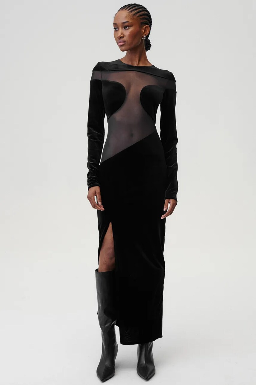 Сукня Undress Code Velvet Sky Dress колір чорний maxi облягаюча 732