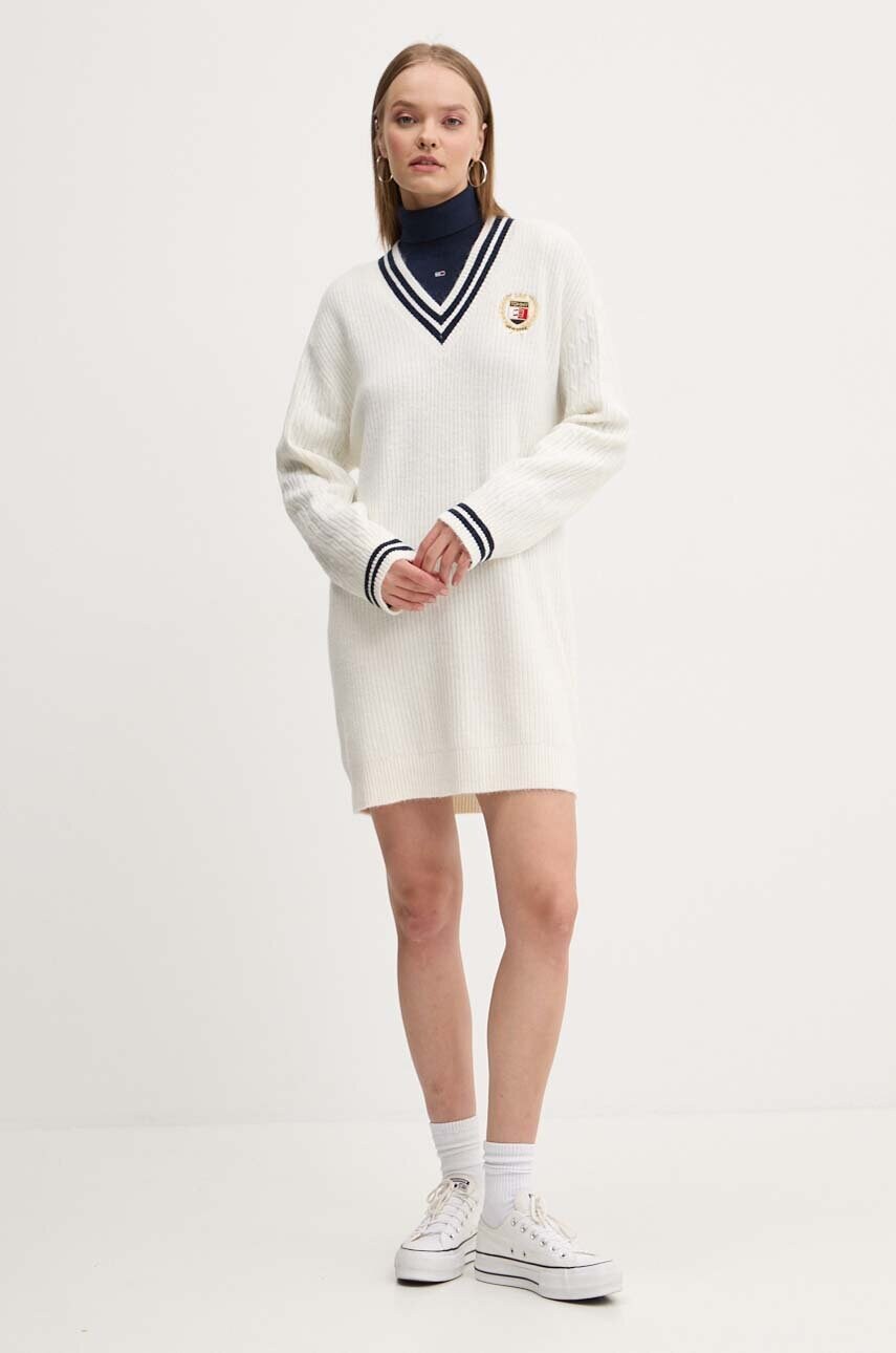Светр Tommy Jeans жіночий колір синій гольф DW0DW19686