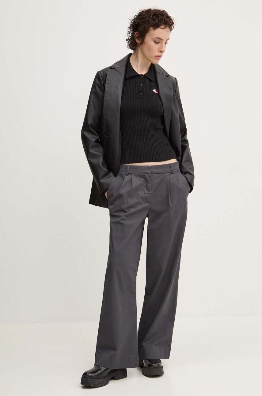 Светр Tommy Jeans жіночий колір чорний легкий DW0DW19803