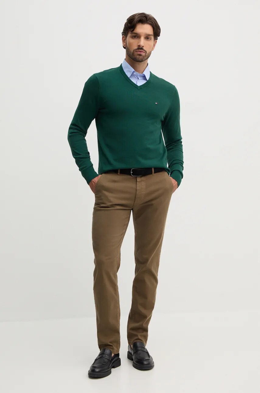 Бавовняний светр Tommy Hilfiger колір зелений легкий MW0MW14745