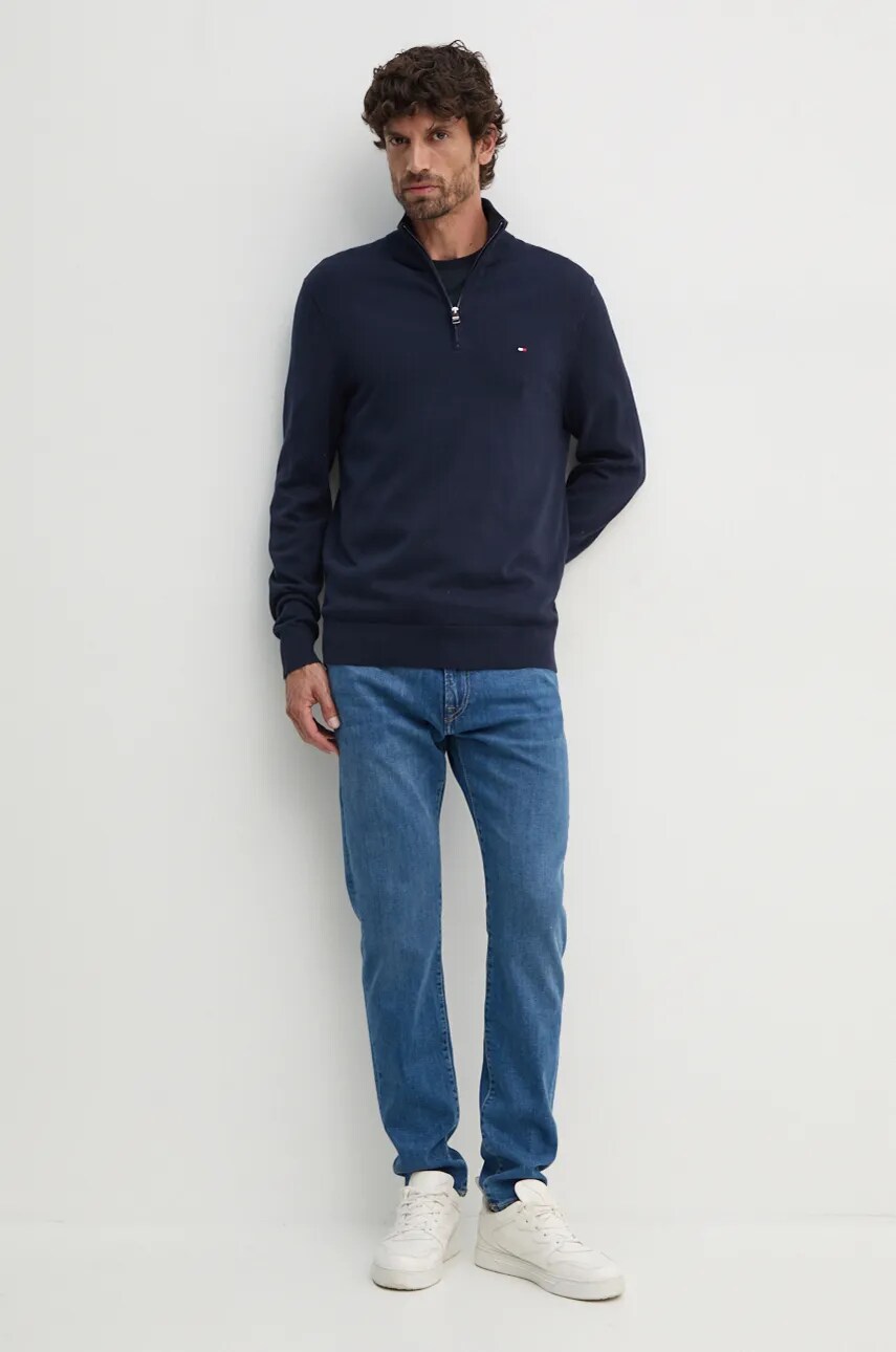 Бавовняний светр Tommy Hilfiger колір синій легкий півгольф MW0MW37331